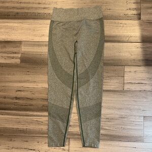 NWOT, Pink Olive Leggings